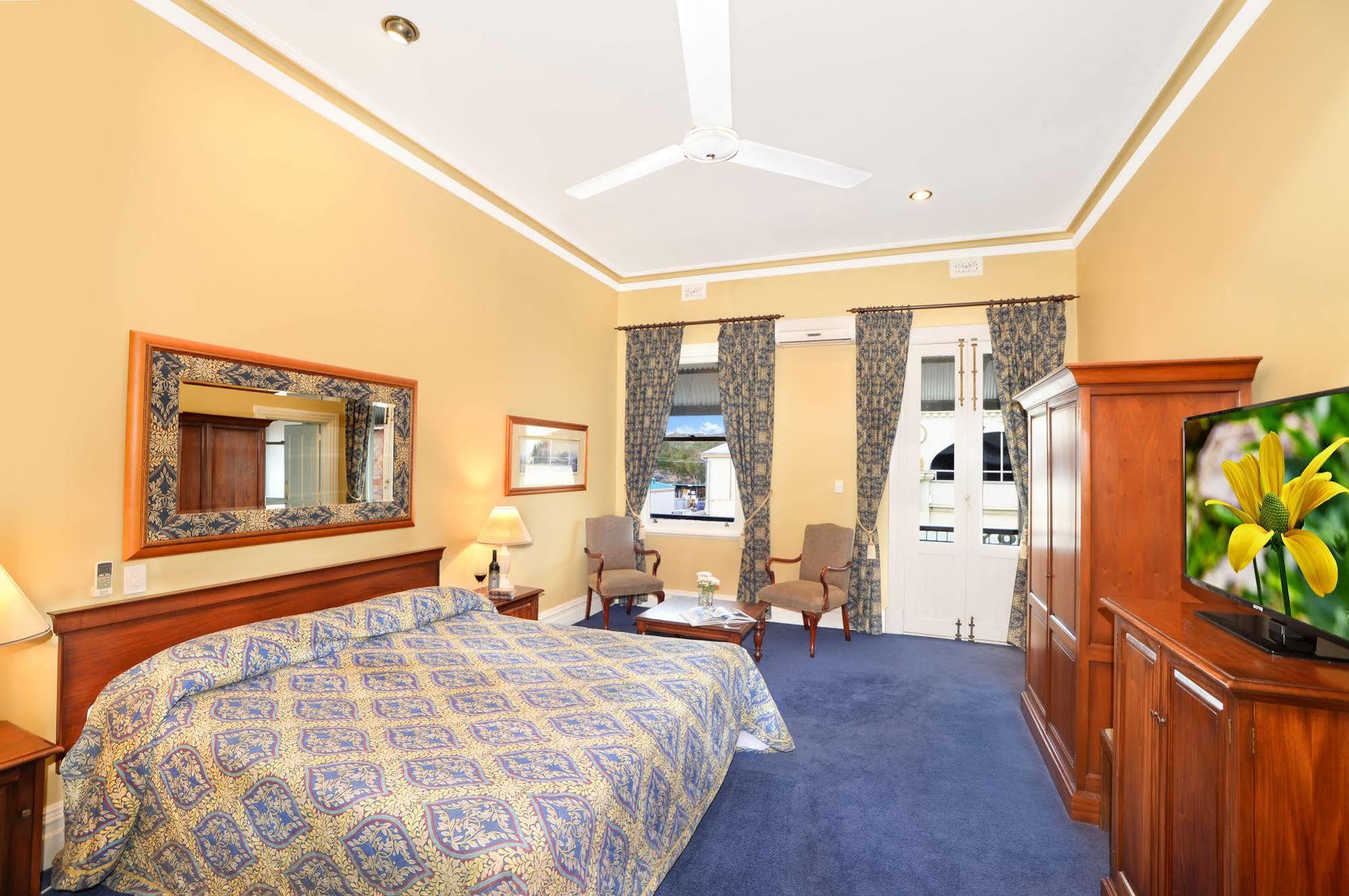 The York Palace Accommodation Exterior foto